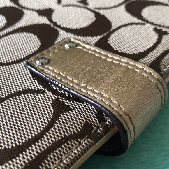 Coach iPad Case - Picture 8 of 8